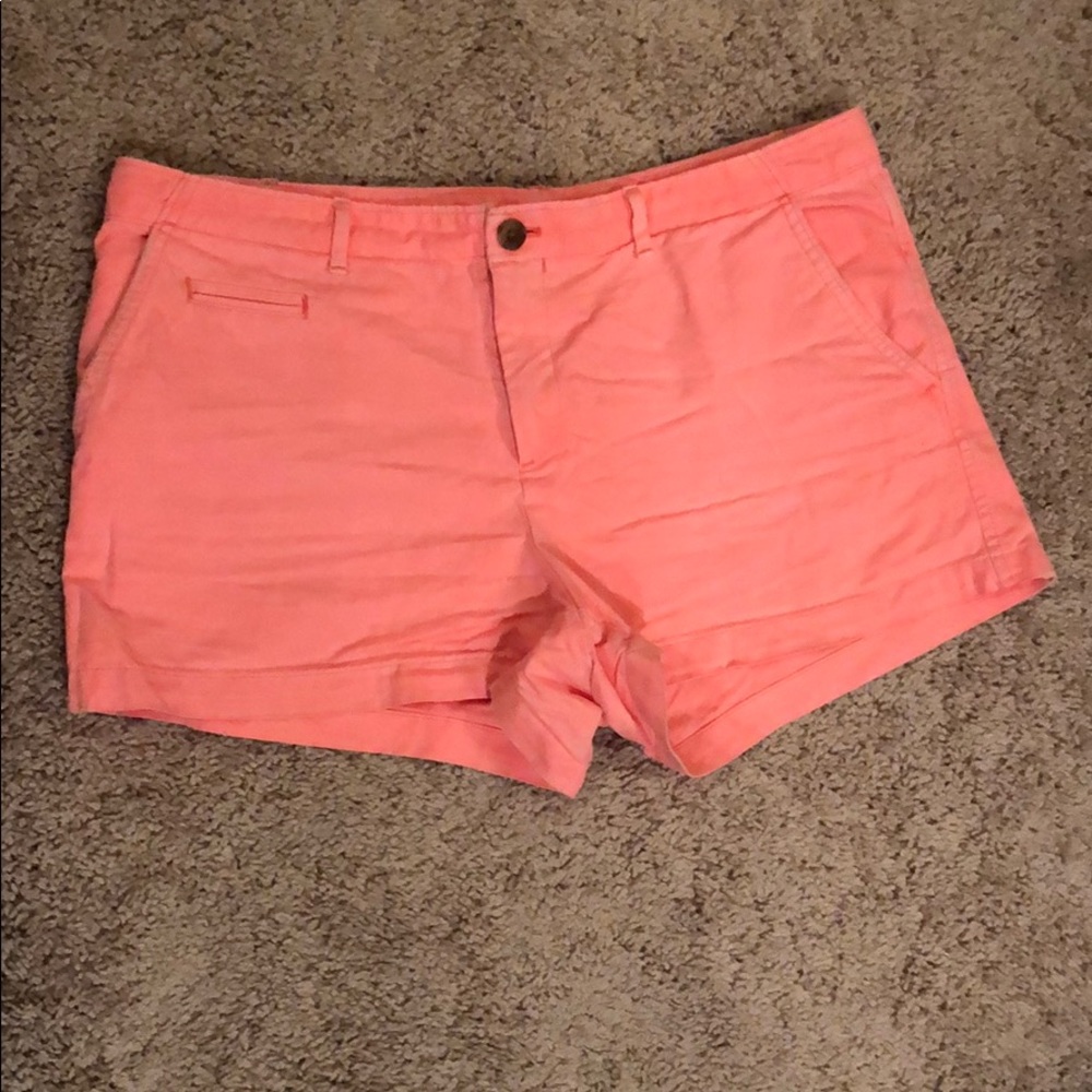 EUC Gap size 10 orange/coral shorts 3” inseam